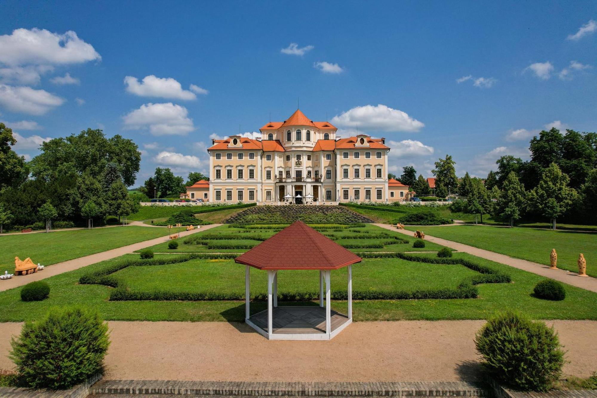 Château Liblice Byšice Extérieur photo