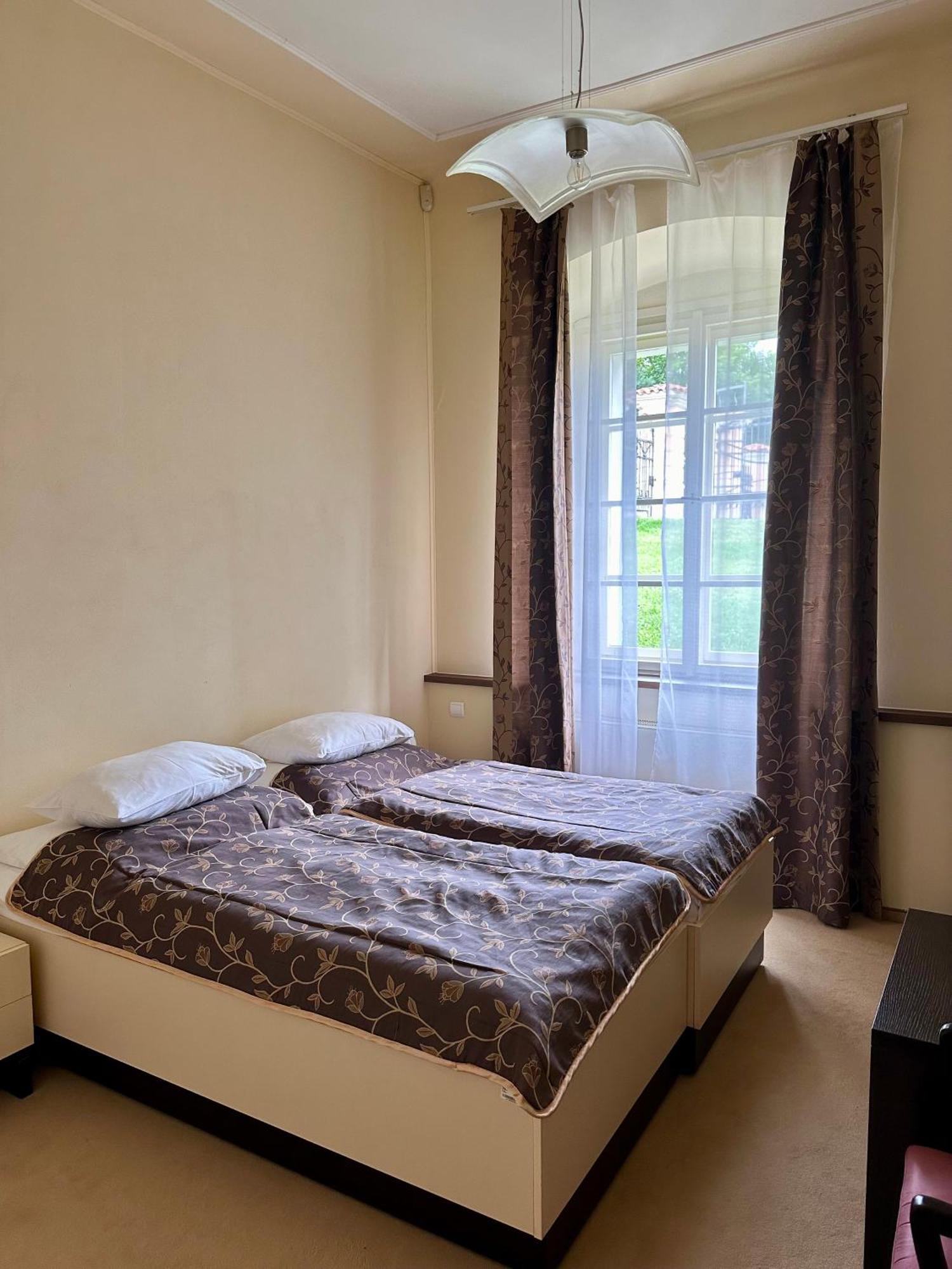 Château Liblice Byšice Extérieur photo