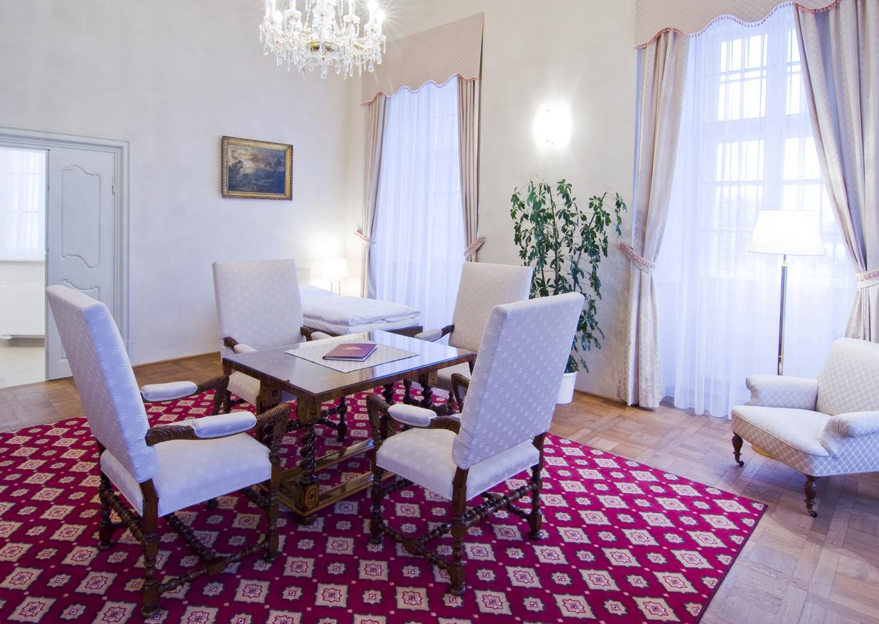 Château Liblice Byšice Extérieur photo