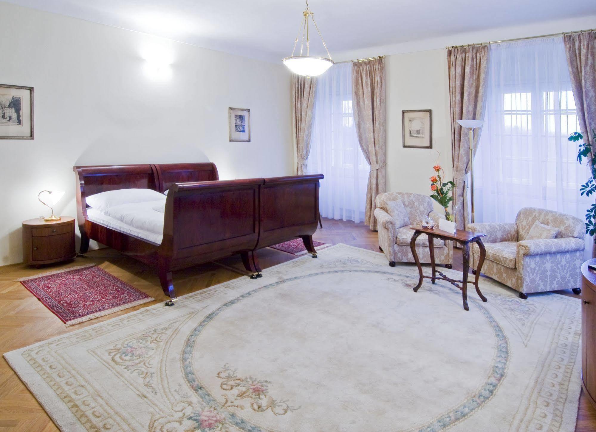 Château Liblice Byšice Extérieur photo