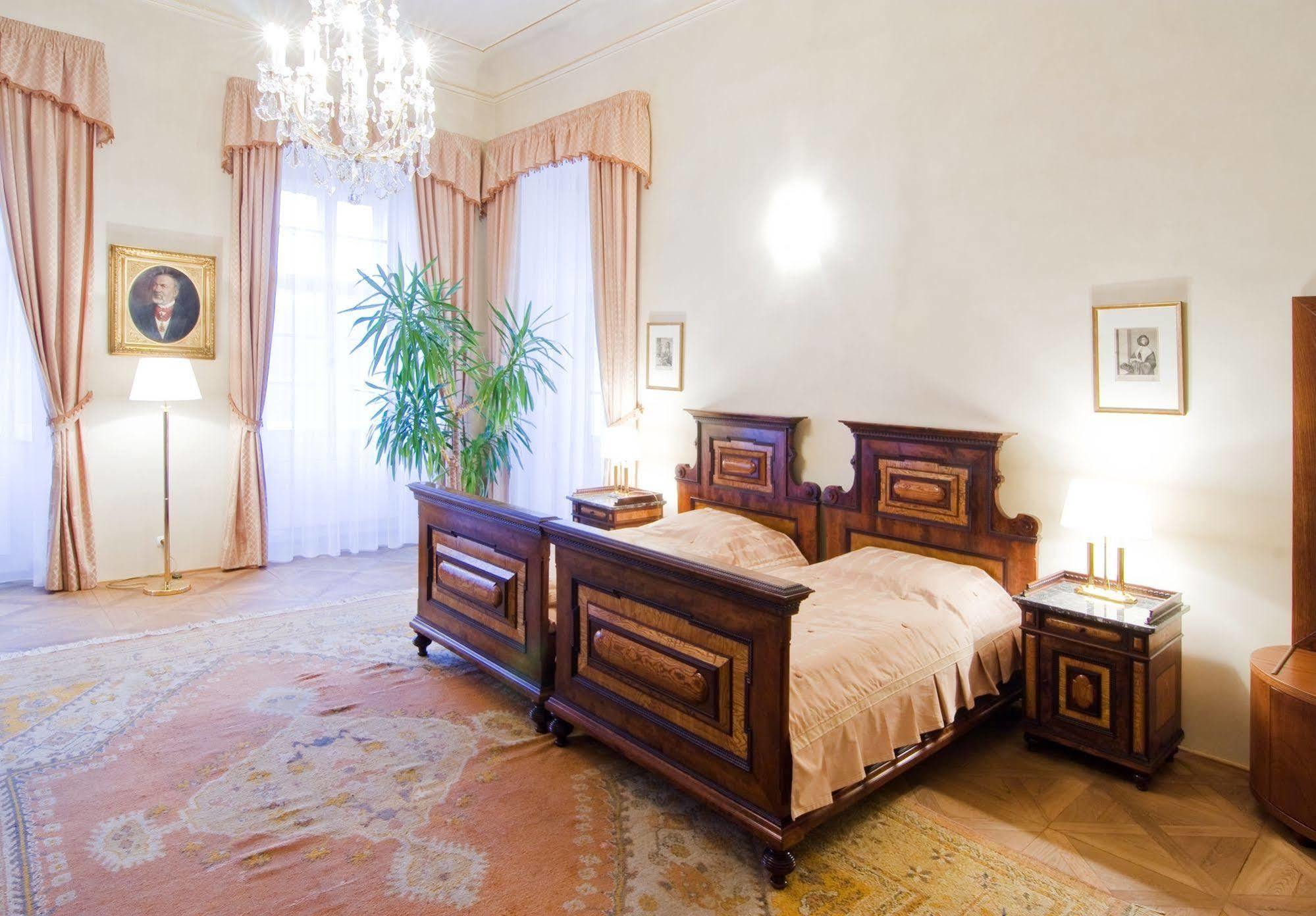 Château Liblice Byšice Extérieur photo